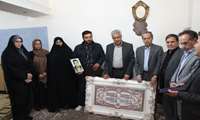 حضور رئیس سازمان جهادکشاورزی استان همدان در منزل شهید صمد سلطانی از شهدای جنگ رمضان
