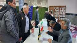 برگزاری میز خدمت در بیرجند؛ بررسی مسائل و مشکلات ایثارگران حوزه کشاورزی 