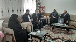 دیدار با خانواده شهدا در سازمان جهادکشاورزی استان اردبیل