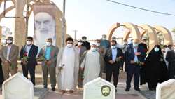 آیین غبار روبی و گلباران گلزار شهدا در استان جنوب کرمان