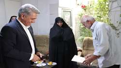 رئیس سازمان جهاد کشاورزی استان سمنان با خانواده های معزز شهدای جهادگر دیدار کرد