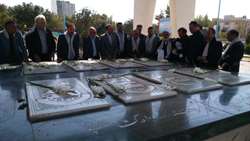 غبار روبی مزار مطهر شهدای گمنام استان اردبیل