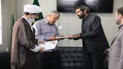 نشست صمیمی مدیر کل امور ایثارگران با آزادگان سرافراز