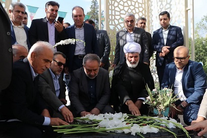 تجدید میثاق سرپرست سازمان مرکزی تعاون روستایی ایران با شهدای گمنام باغستان جهاد کشاورزی – استان قزوین